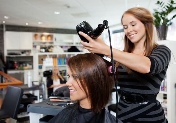 What To Consider While Selecting The Best Hair Salon